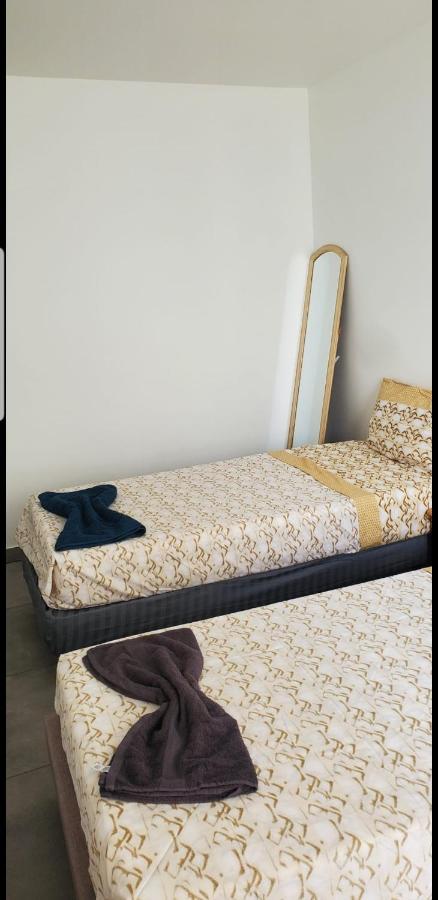 Big Flat Sea Vieuw 95 M2 5 Rooms Near Airport 5 Min Train 3 Min And Tram On Site, Beach 7 Min, 2 Showers And 2 Toilets , Neuf Grand Appartement 95 M2 5 Chambres Proche Aeroport 5 Min Train 3 Min Et Tramway Sur Place, Plage 7 Min 2 Douches Et 2 Wc Vue Nisa Exterior foto